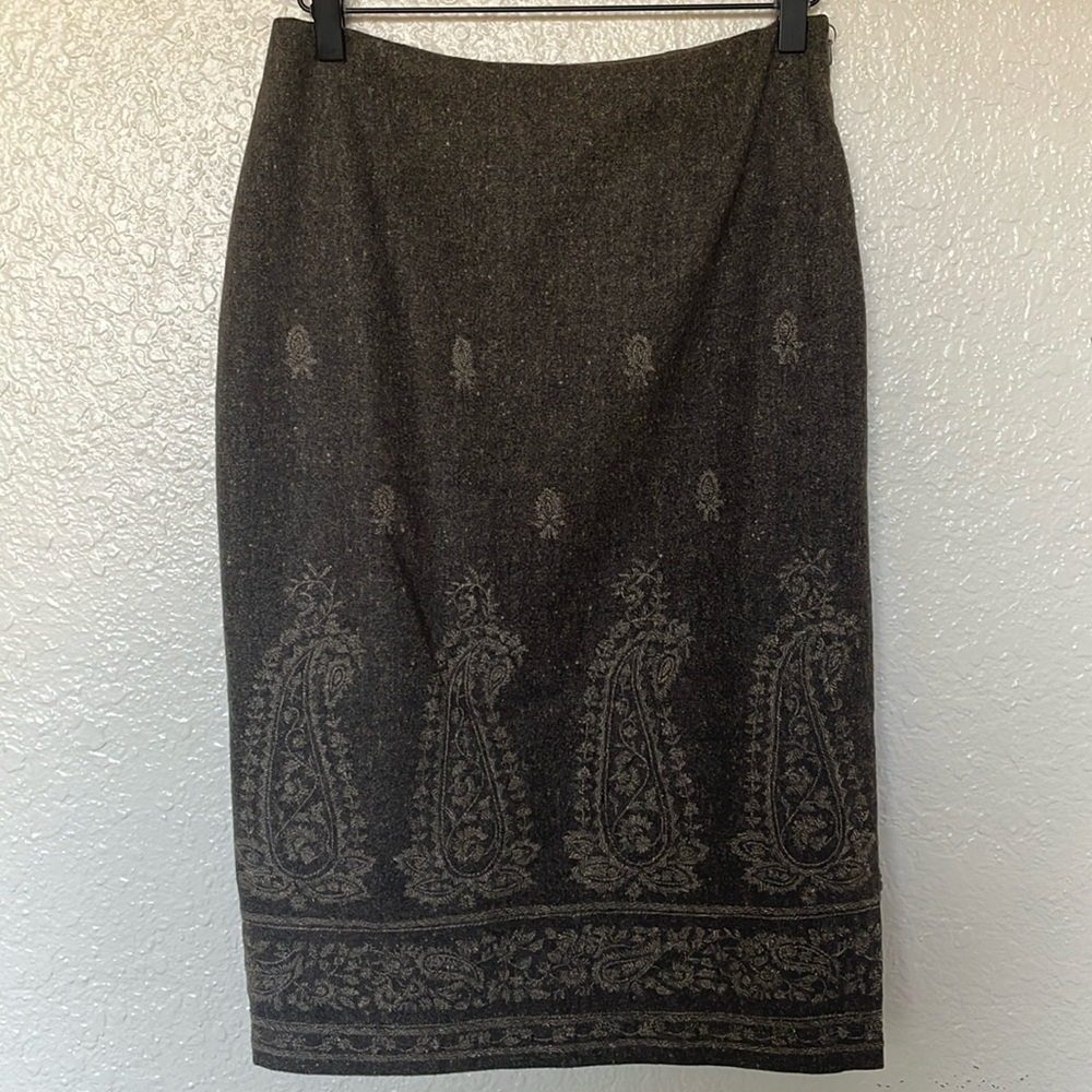 Anne Klein paisley print embroidered skirt
